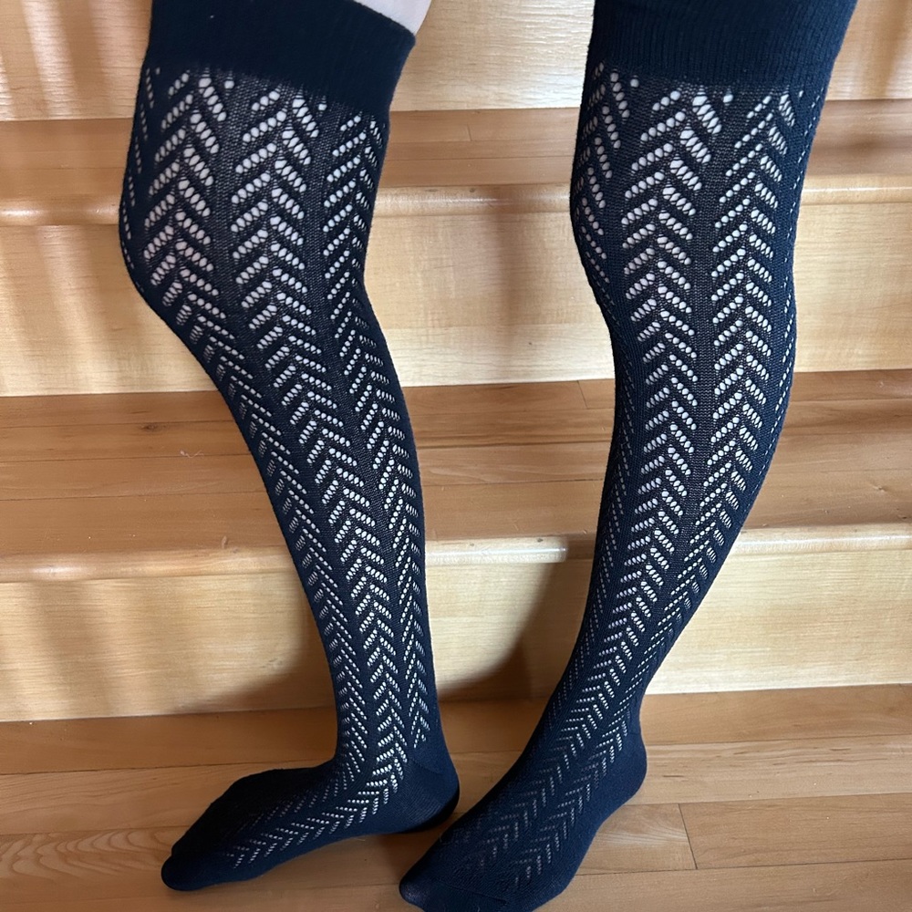 Treasure & Bond ~ Navy Blue Tall Socks ~ Women’s Shoe Size 6-10.5 ~ Brand New!